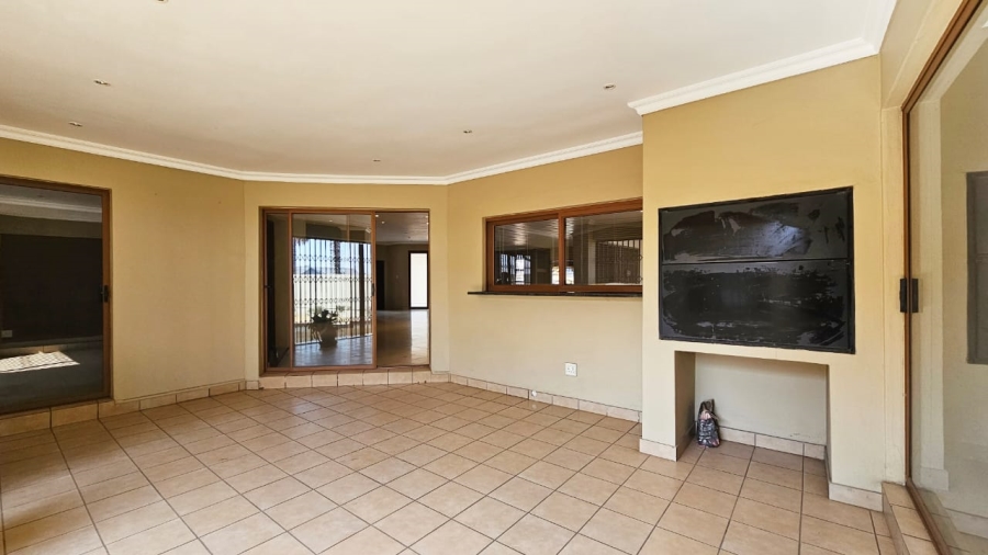 4 Bedroom Property for Sale in Maraldi Estate Free State